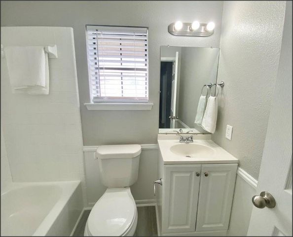 806 Crestline Drive, Mexia, TX 76667