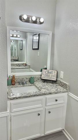 806 Crestline Drive, Mexia, TX 76667
