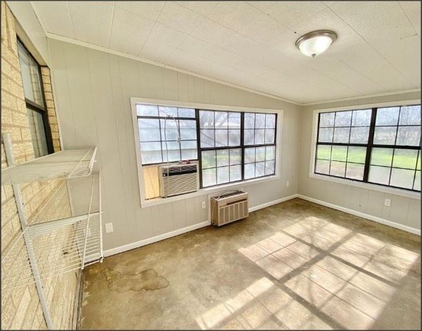 806 Crestline Drive, Mexia, TX 76667