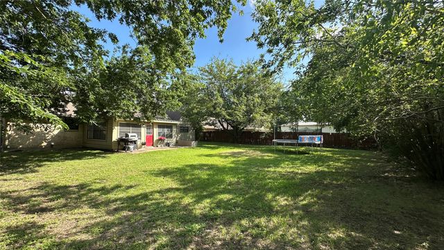 806 Crestline Drive, Mexia, TX 76667