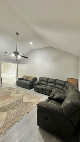 806 Crestline Drive, Mexia, TX 76667