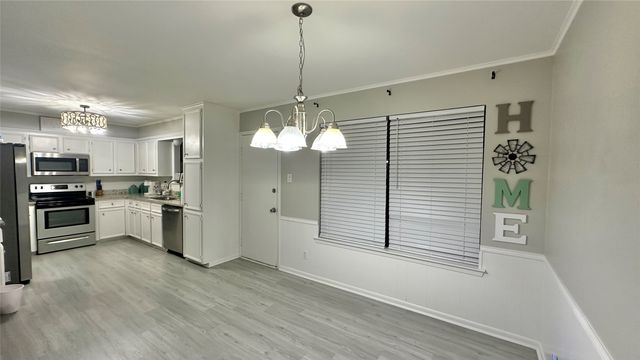 806 Crestline Drive, Mexia, TX 76667
