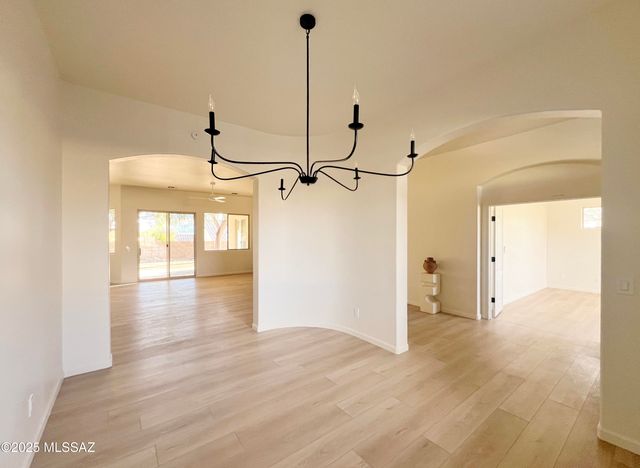 13940 N Bentwater Drive, Oro Valley, AZ 85755