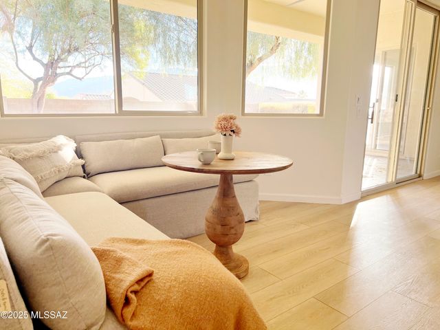 13940 N Bentwater Drive, Oro Valley, AZ 85755