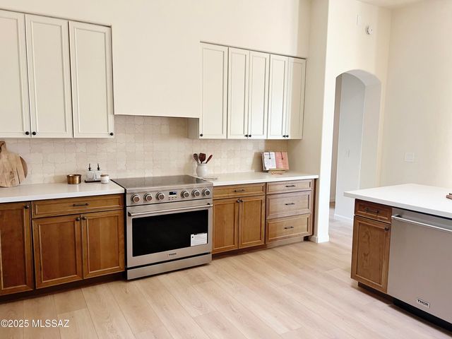 13940 N Bentwater Drive, Oro Valley, AZ 85755