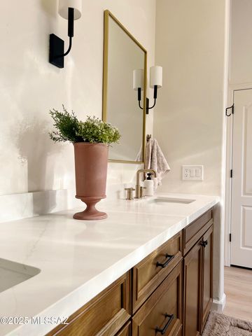 13940 N Bentwater Drive, Oro Valley, AZ 85755