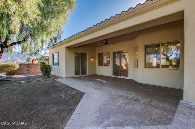 13940 N Bentwater Drive, Oro Valley, AZ 85755