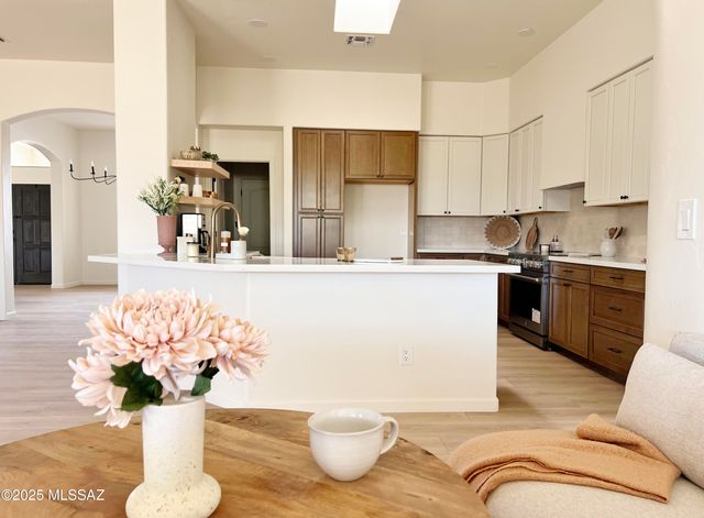 13940 N Bentwater Drive, Oro Valley, AZ 85755