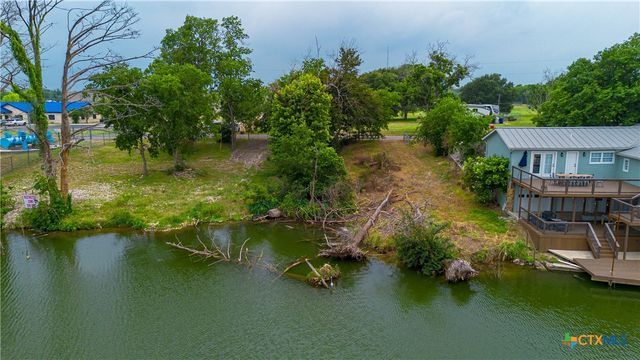 829 Lakeside Pass, New Braunfels, TX 78130