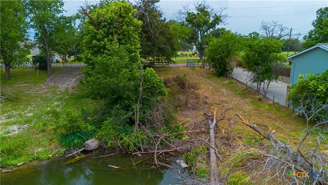 829 Lakeside Pass, New Braunfels, TX 78130