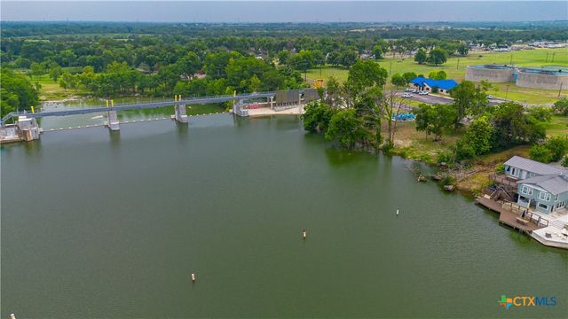 829 Lakeside Pass, New Braunfels, TX 78130