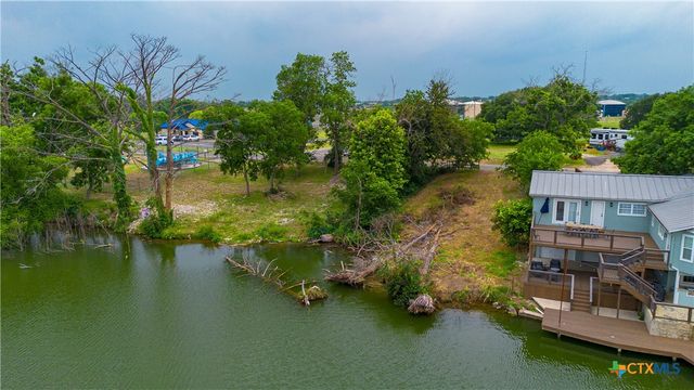 829 Lakeside Pass, New Braunfels, TX 78130