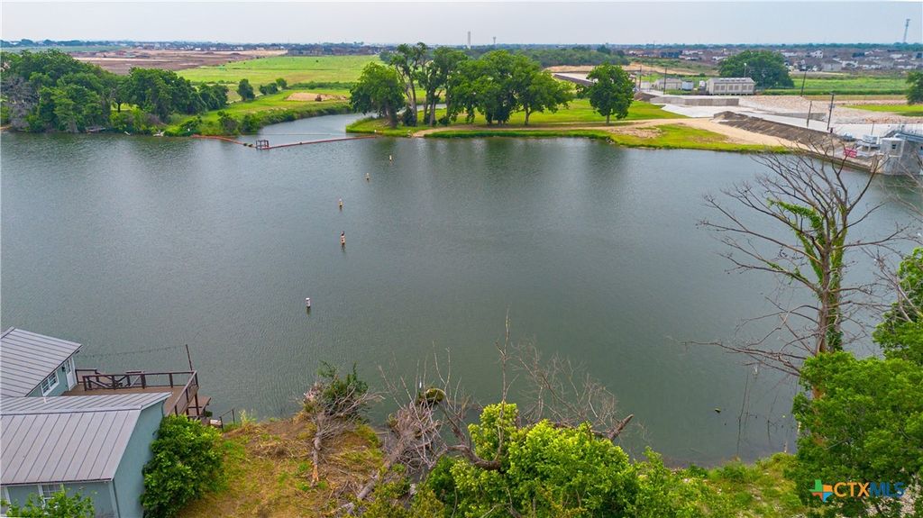 829 Lakeside Pass, New Braunfels, TX 78130