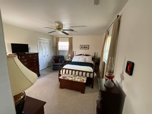 400 Woodland CIR, Lynchburg, VA 24502