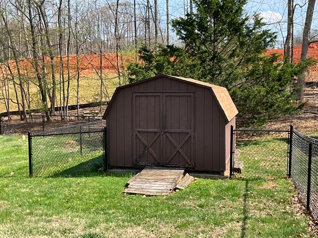 400 Woodland CIR, Lynchburg, VA 24502