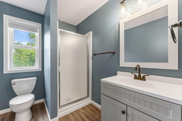 29 River Bend Place, Chaska, MN 55318