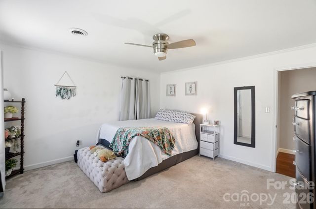 1308 Dumbarton Road, Gastonia, NC 28054