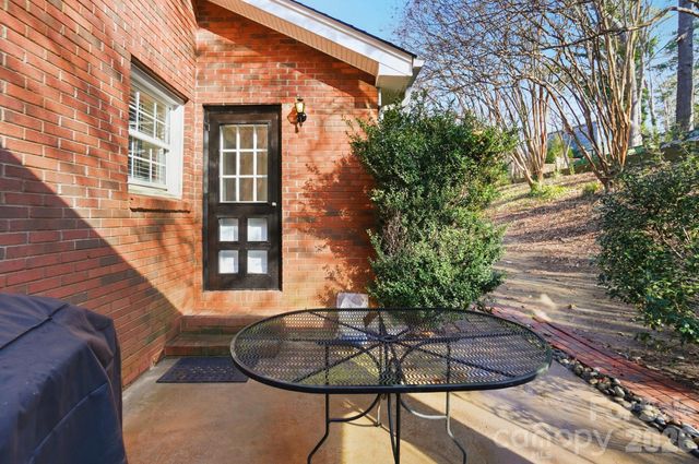 1308 Dumbarton Road, Gastonia, NC 28054