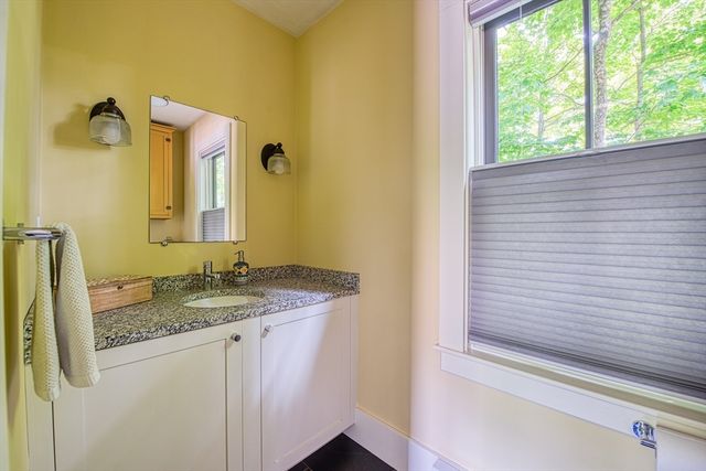 7 Oakland Ave., Easton, MA 02334