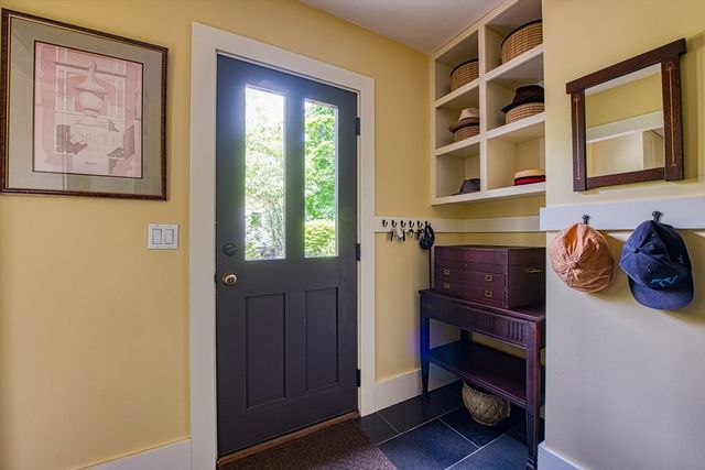 7 Oakland Ave., Easton, MA 02334
