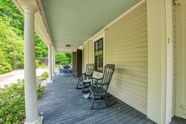 7 Oakland Ave., Easton, MA 02334