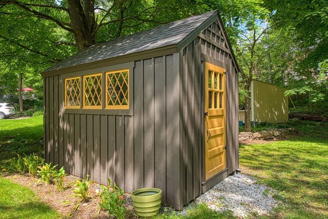 7 Oakland Ave., Easton, MA 02334