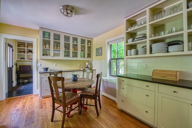 7 Oakland Ave., Easton, MA 02334