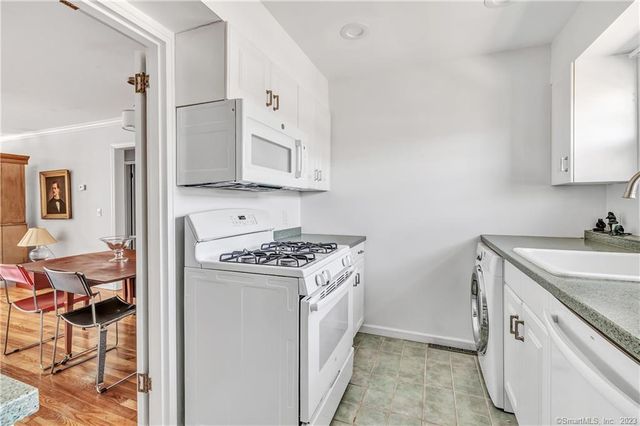 245 Unquowa Road 46, Fairfield, CT 06824