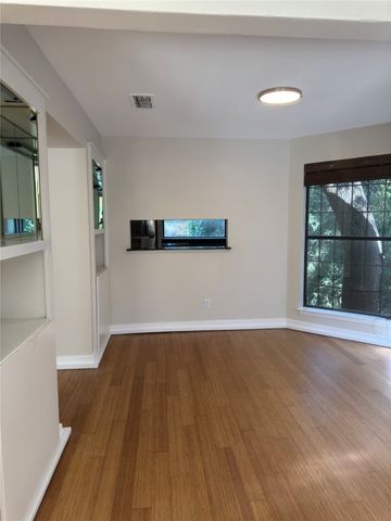 2643 Mccart Avenue, Fort Worth, TX 76110