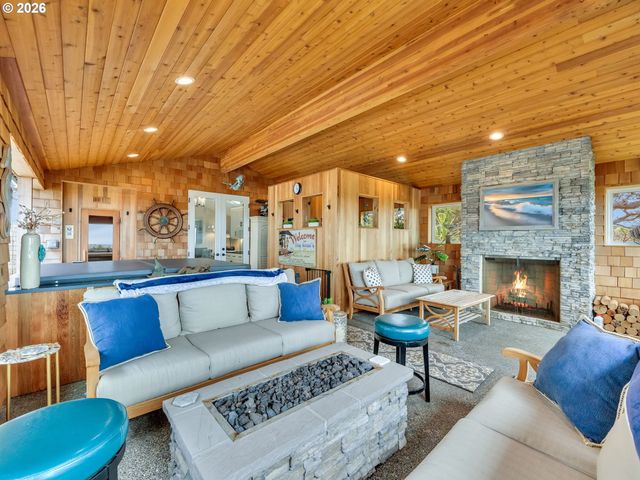 89464 MANION Dr, Warrenton, OR 97146