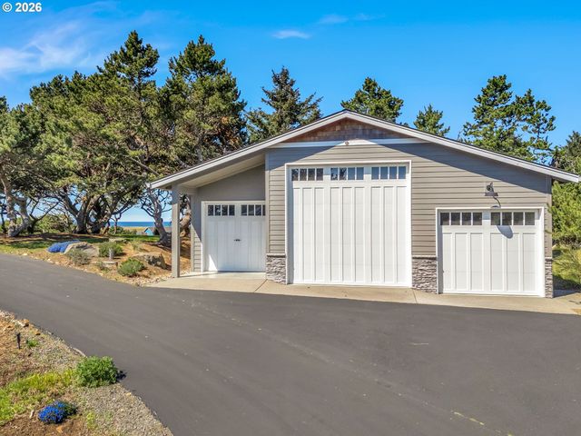 89464 MANION Dr, Warrenton, OR 97146