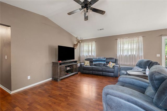 16836 Mateer Road, Lincoln, AR 72744