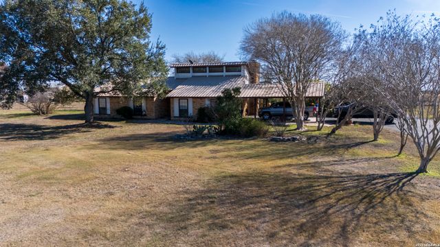 4911 Youngsford, Marion, TX 78124