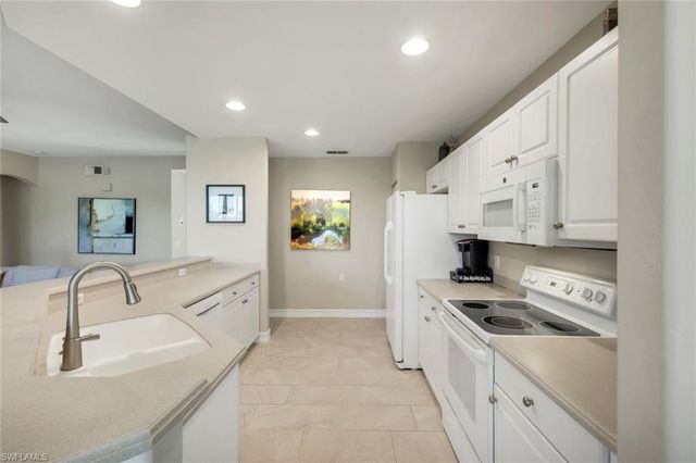 21790 Southern Hills DR 101, Estero, FL 33928
