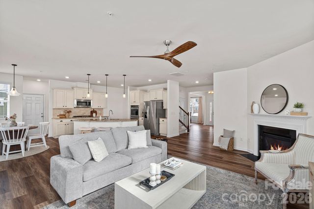 132 Flora Vista Drive, Mooresville, NC 28117