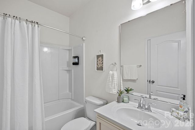 132 Flora Vista Drive, Mooresville, NC 28117