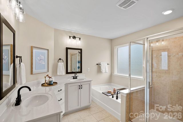 132 Flora Vista Drive, Mooresville, NC 28117