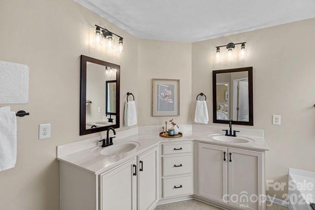 132 Flora Vista Drive, Mooresville, NC 28117