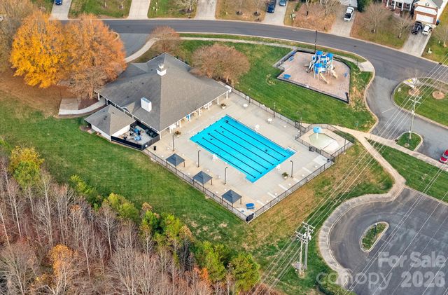 132 Flora Vista Drive, Mooresville, NC 28117