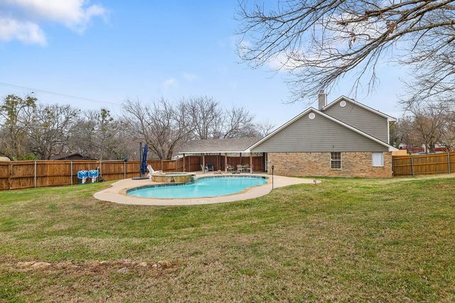 262 Randell Terrace Drive, Denison, TX 75020