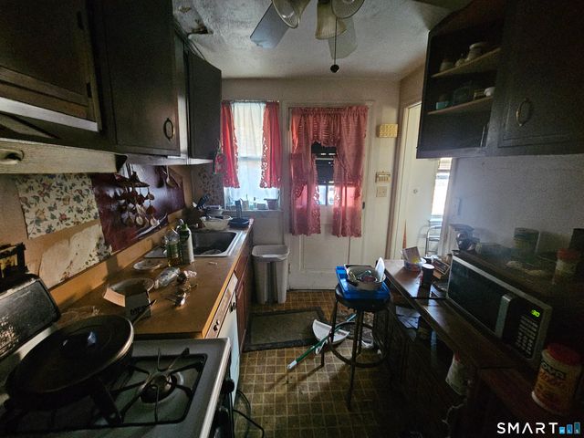 81 Louisiana Avenue 81, Bridgeport, CT 06610
