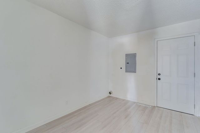 1614 E Catalina St, Wichita, KS 67216