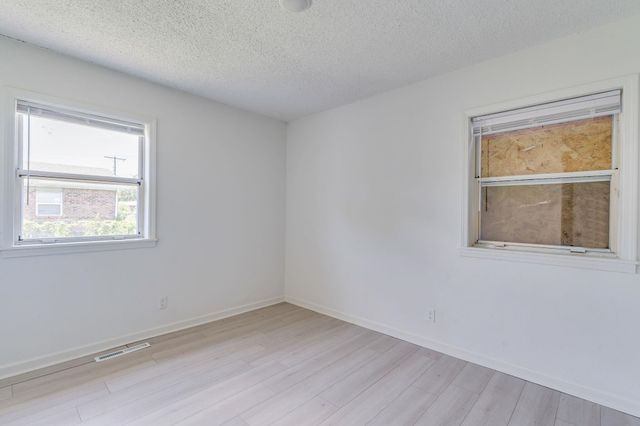 1614 E Catalina St, Wichita, KS 67216