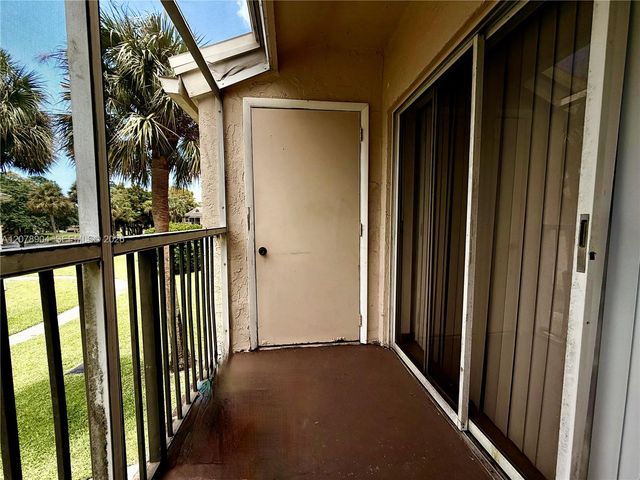 891 Cypress Park Way P6, Deerfield Beach, FL 33064