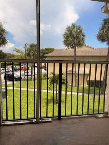 891 Cypress Park Way P6, Deerfield Beach, FL 33064