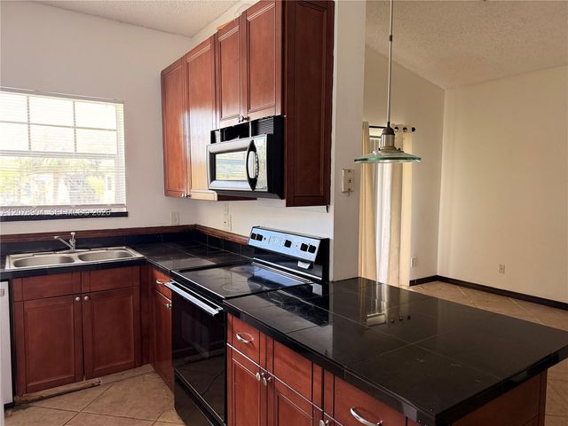 891 Cypress Park Way P6, Deerfield Beach, FL 33064