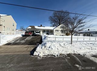 88 coolidage Avenue, Carteret, NJ 07009