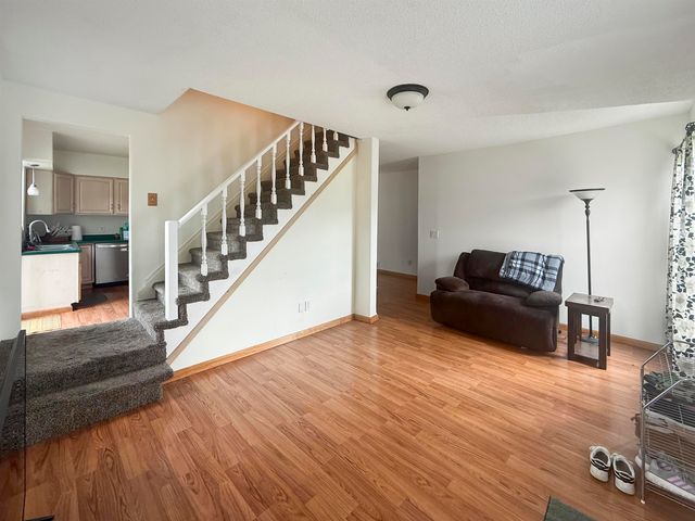 1024 11th St NW, Minot, ND 58703