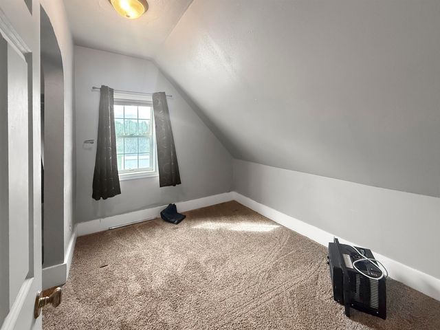 1024 11th St NW, Minot, ND 58703