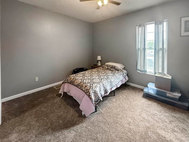 1024 11th St NW, Minot, ND 58703